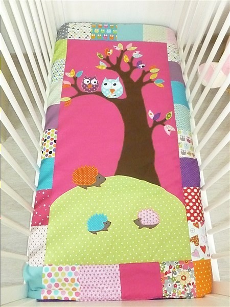 Couverture bébé matelassée "Hiboux sur un arbre"